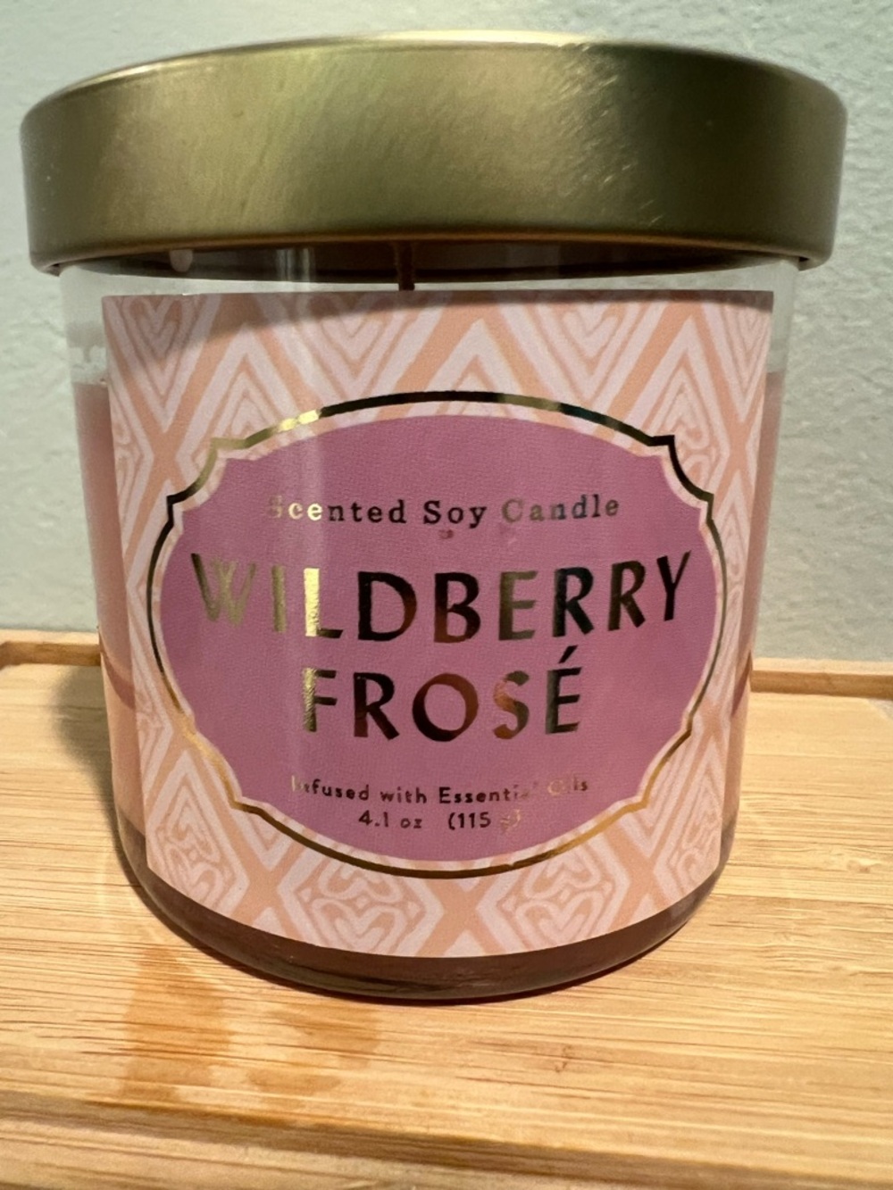 New Opalhouse 0121B Scented Soy Candle Wildberry Frose New In Box 4.1oz.